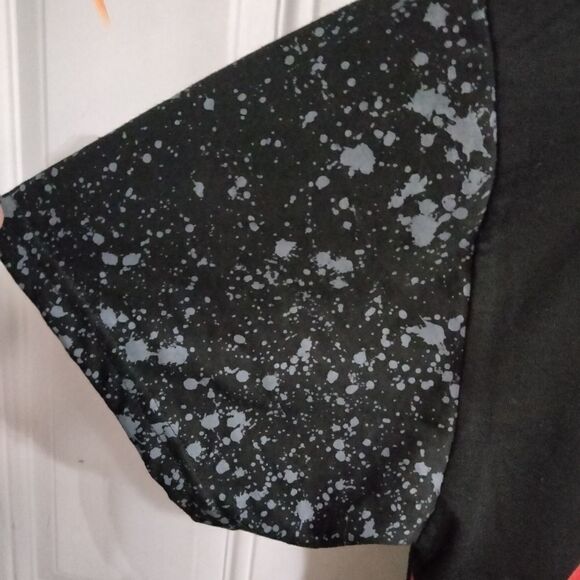 Bailey Apparel SAVAGE Short Sleeve Color Block Spell Out T Shirt - Picture 3 of 4